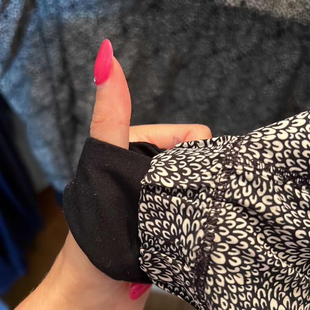 Lululemon Jacket - Picture 8 of 8